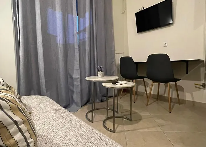 Cozy Apartment In The Heart Of Athens